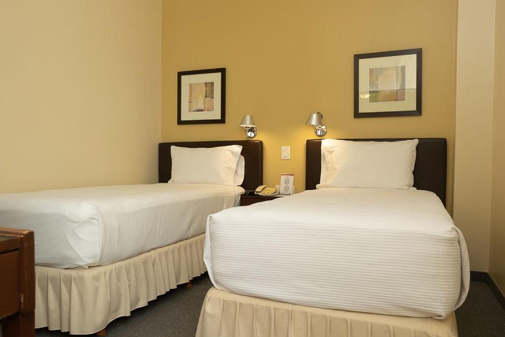 Austral Express Hotel Comodoro Rivadavia Exterior photo