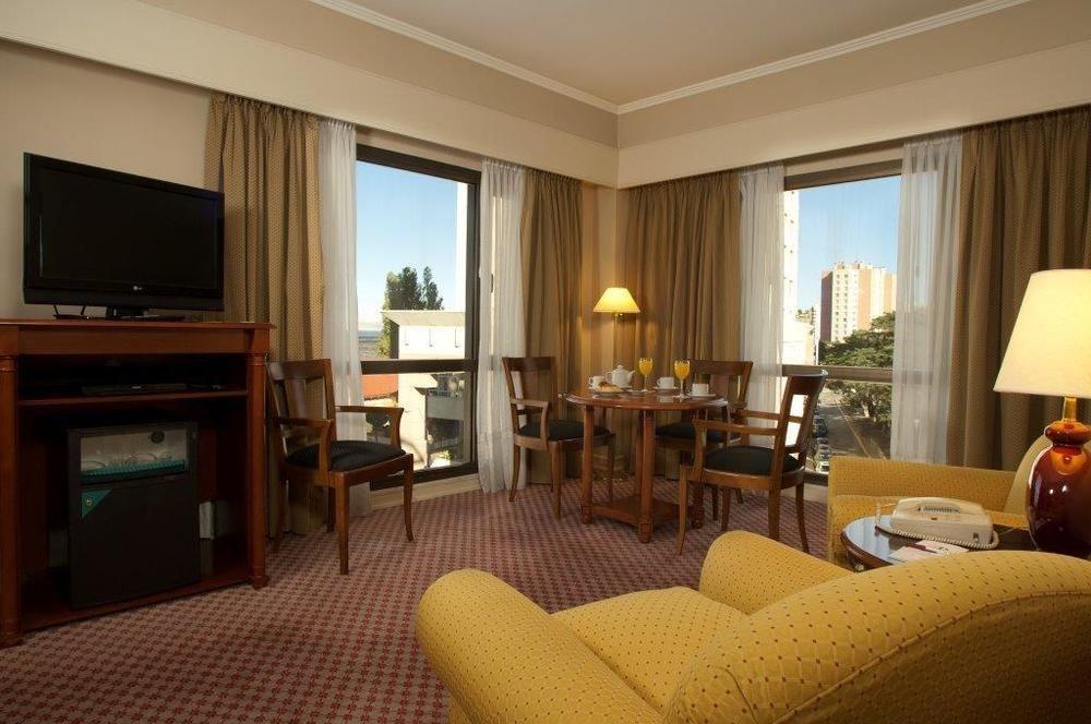 Austral Express Hotel Comodoro Rivadavia Exterior photo