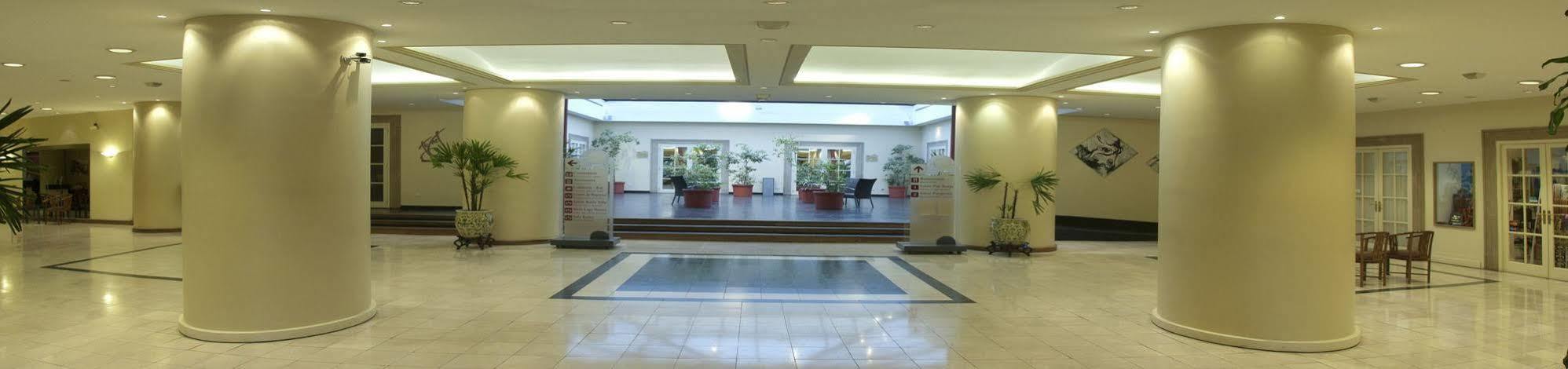 Austral Express Hotel Comodoro Rivadavia Exterior photo